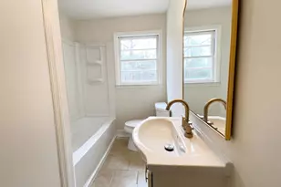 703 Savage St, Camden, SC 29020 - Photo 9