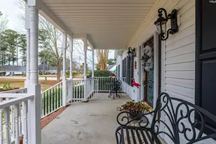 624 E Point Dr, Gilbert, SC 29054 - Photo 5