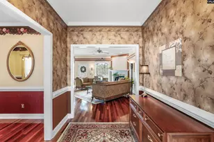 624 E Point Dr, Gilbert, SC 29054 - Photo 7