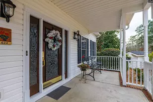 624 E Point Dr, Gilbert, SC 29054 - Photo 5