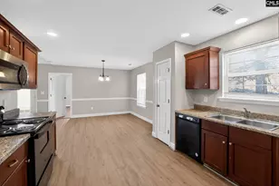 24 Hicks Rd, Greenville, SC 29605 - Photo 17