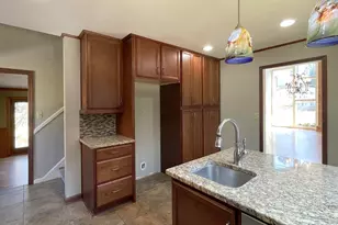 1501 Robin Crest Dr, West Columbia, SC 29169 - Photo 7