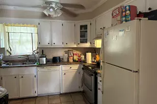 305 Park Ln, West Columbia, SC 29170 - Photo 9