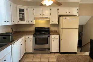 305 Park Ln, West Columbia, SC 29170 - Photo 3