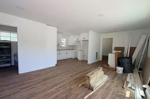 952 Roberts Dr, Elgin, SC 29045 - Photo 5