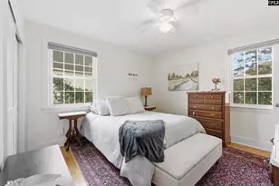 819 Burwell Ln, Columbia, SC 29205 - Photo 11