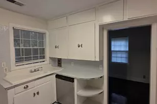 3947 Live Oak St, Columbia, SC 29205 - Photo 7