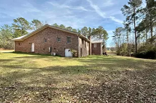 330 Canada Dr, Camden, SC 29020 - Photo 9