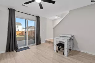 532 Edgetree Dr, Hopkins, SC 29061 - Photo 11