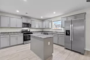 532 Edgetree Dr, Hopkins, SC 29061 - Photo 7