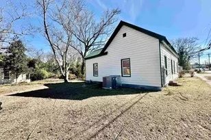 250 Cedar St, Denmark, SC 29042 - Photo 3