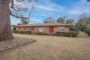 215 Castle Dr, West Columbia, SC 29169 - Photo 3