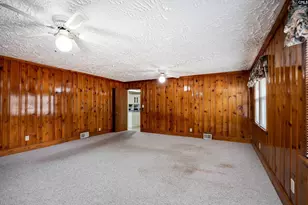 215 Castle Dr, West Columbia, SC 29169 - Photo 17