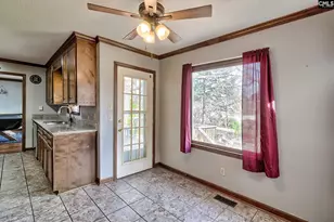 329 Deer Run Rd, Elgin, SC 29045 - Photo 19