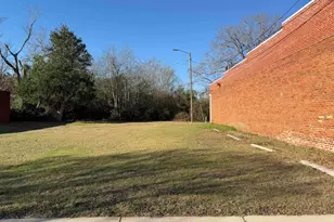 105 Main St S, Bethune, SC 29009 - Photo 1