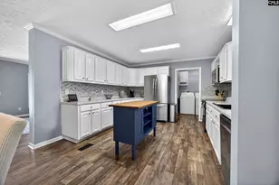 813 Motley Rd, Hopkins, SC 29061 - Photo 7