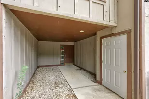 2036 Watermark Pl, Columbia, SC 29210 - Photo 3