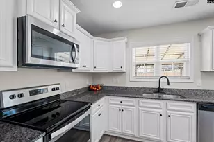 38 Regal Dr, Elgin, SC 29045 - Photo 11