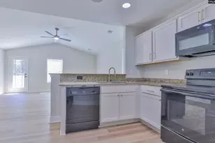 527 Calhoun Rd, Swansea, SC 29160 - Photo 17