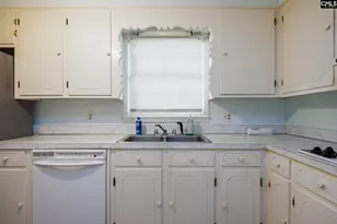 190 St Mark Dr, West Columbia, SC 29170 - Photo 9