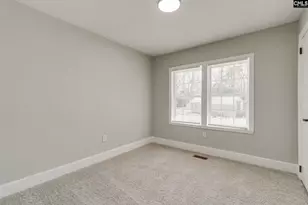 165 Whiteside Cir, West Columbia, SC 29169 - Photo 7