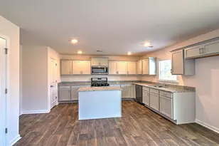 605 Edgetree Dr, Hopkins, SC 29061 - Photo 7