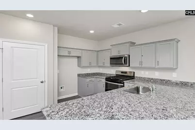 607 Edgetree Drive, Hopkins, SC 29061 - Photo 5