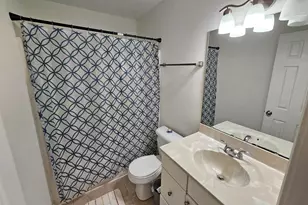 136 Charles Towne Ct, Columbia, SC 29209 - Photo 23