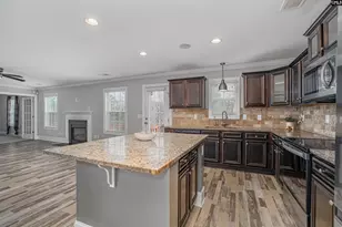 1001 Acacia Ln, Columbia, SC 29229 - Photo 15