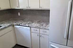 116 Chateau Deville H, Columbia, SC 29206 - Photo 3