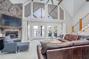 416 W Point Dr, Gilbert, SC 29054 - Photo 9