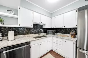 301 Harbor Heights Dr 20D, Lexington, SC 29072 - Photo 13