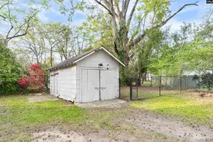 1896 Middleton St, Orangeburg, SC 29115 - Photo 3