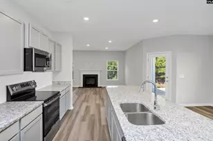 122 Middlesex Ct, Lugoff, SC 29078 - Photo 7