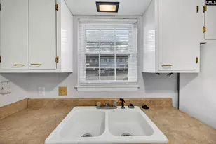 1709 Grays Inn Rd, Columbia, SC 29210 - Photo 9