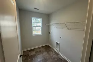 3027 Hallsdale Dr, Elgin, SC 29045 - Photo 9