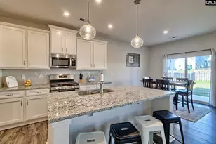 227 Savannah Wood Rd, Hopkins, SC 29061 - Photo 9