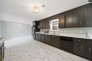 2008 Dominion Dr, Columbia, SC 29209 - Photo 11