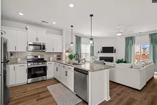 821 Peony Ln, Columbia, SC 29229 - Photo 7