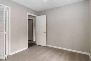 221 Farringdon Ct, Lexington, SC 29073 - Photo 5