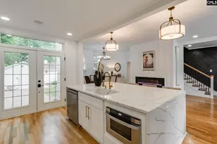 1731 Maplewood Dr, Columbia, SC 29205 - Photo 9