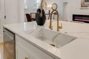 1731 Maplewood Dr, Columbia, SC 29205 - Photo 11