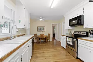 509 Byron Rd, Columbia, SC 29209 - Photo 13