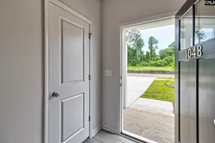 826 Huxley Ln, Elgin, SC 29045 - Photo 5