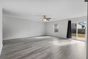 1719 Smalls Dr, Sumter, SC 29154 - Photo 5