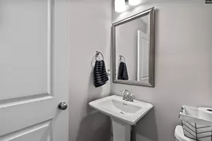 401 Middlebury Ln, Hopkins, SC 29061 - Photo 13