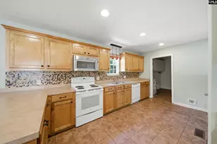 1017 Oakland Dr, Elgin, SC 29045 - Photo 13