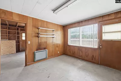 570 W Columbia Avenue, Batesburg, SC 29006 - Photo 9