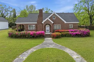 570 W Columbia Ave, Batesburg, SC 29006 - Photo 1