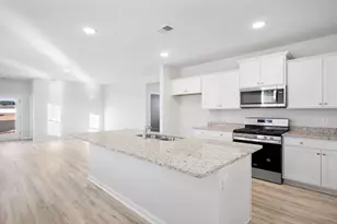 402 Wisteria Walk Wy, Hopkins, SC 29061 - Photo 5